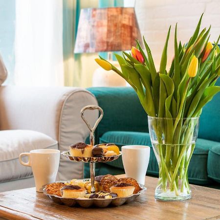 Endearing Holiday Home In Noordwijkerhout With Garden Bbq Bagian luar foto